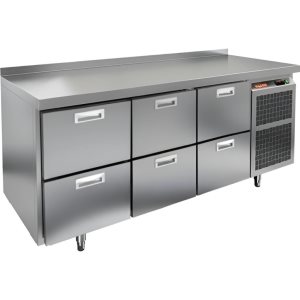 Стол холодильный среднетемпературный HiCold SN 222/TN без столешницы